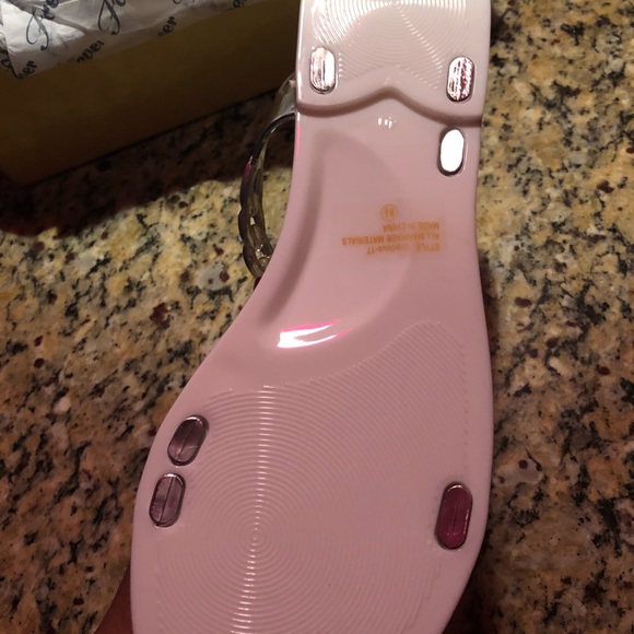 Link Sandals! - Picture 5 of 6